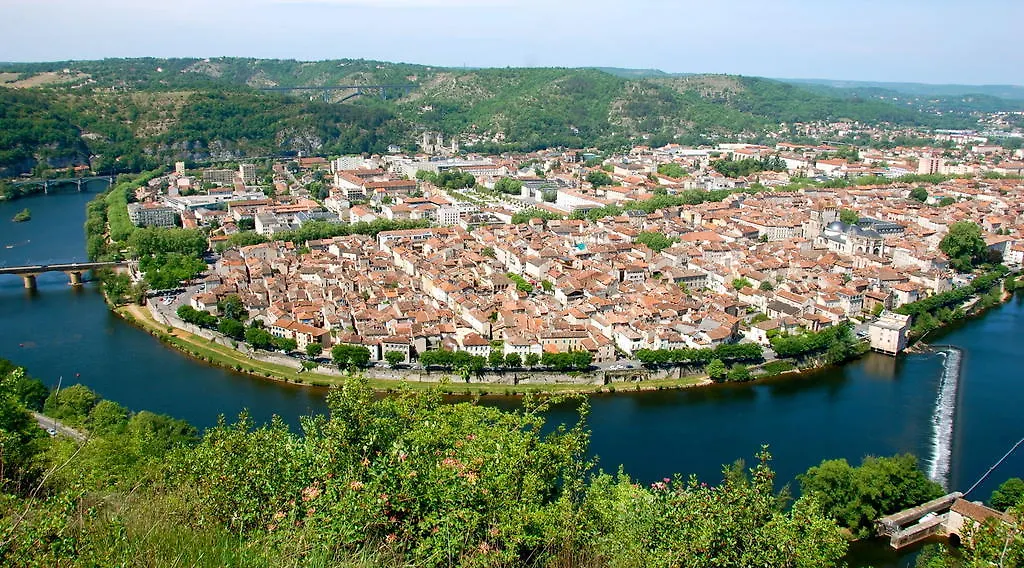 Domaine Le Peyrou Bed & Breakfast Luzech