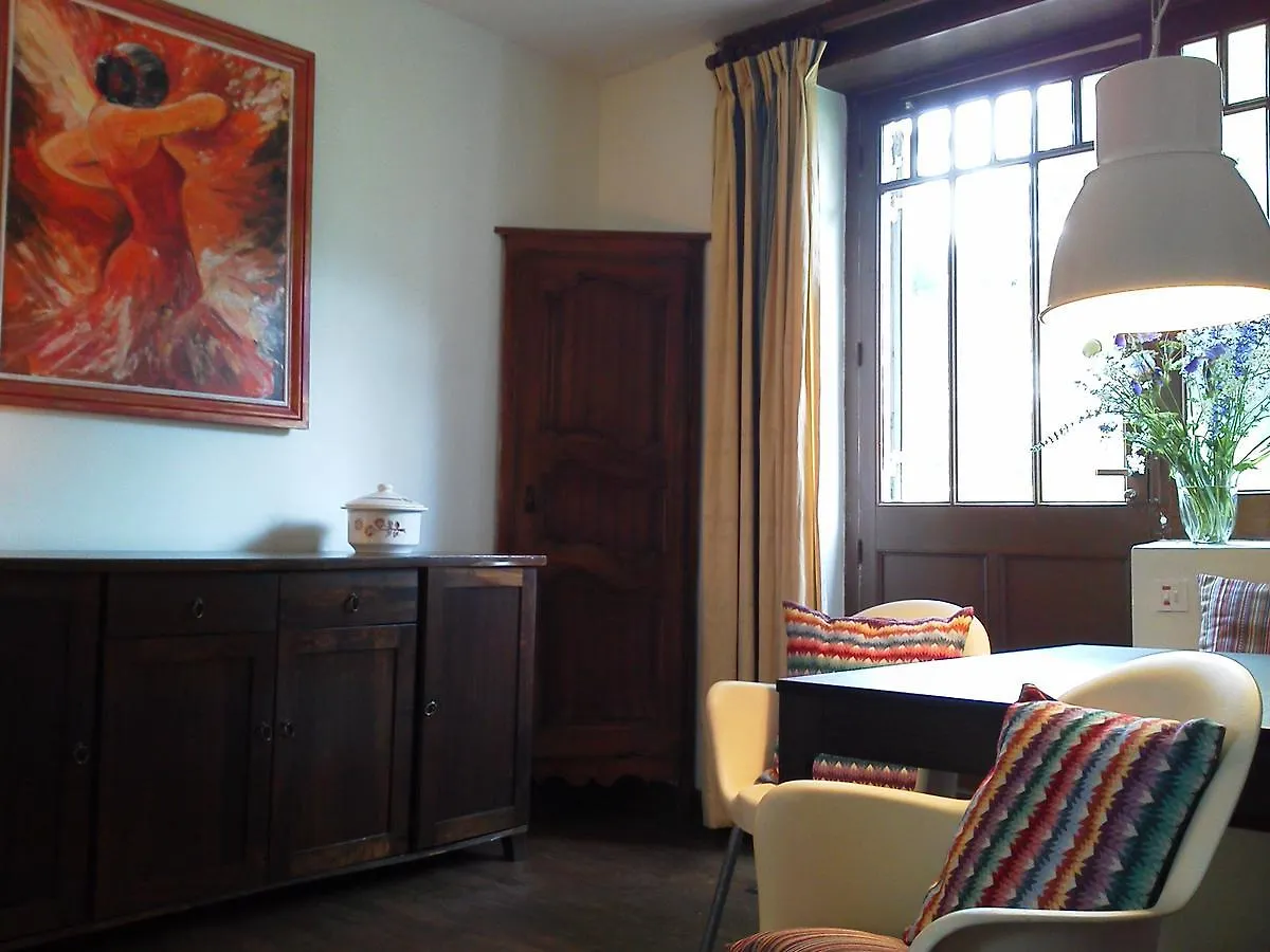 Domaine Le Peyrou Bed & Breakfast Luzech 3*,  France